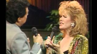 La nave del olvido (José José &amp; Vikki Carr)