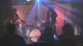 Vignette de la vidéo "SWEATLOAF - I Saw An Xray of a Girl Passing Gas - Live 02/24/09"