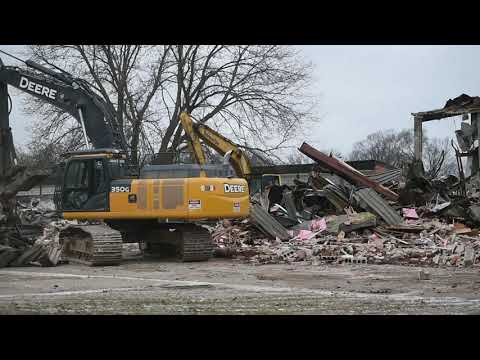 Demolition begins on Cascades Elementary School