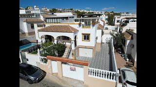 Semi-detached, 3 bedrooms, 1 bathroom, community pool. Ref: SP4397