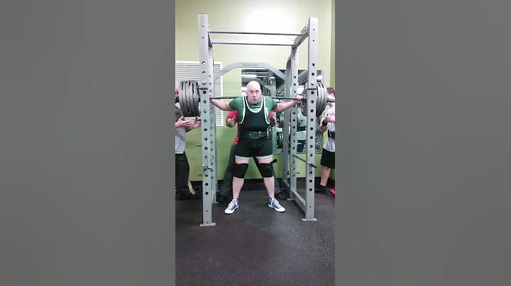 Chris Williamson 505 pound squat with Greg Crotts