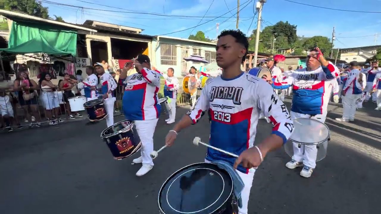 Desfile en Torrijos Cárter 2025