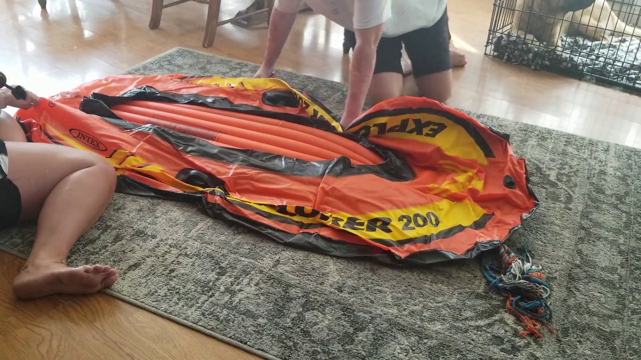 Intex Explorer 0 2 Person Inflatable Boat Set With French Oars And Mini Air Pump Assemble Youtube