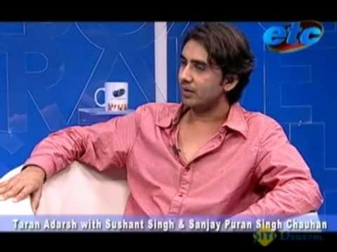 Taran Adarsh with Sushant Singh & Sanjay Puran Sin...