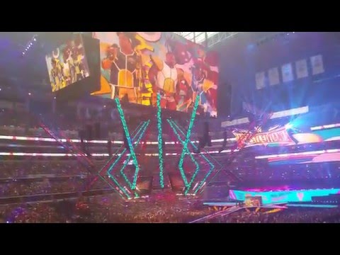 Wrestlemania 32 - New Day Entrance