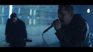 Video voorbeeld van "7 STONE RIOT - "Scratching The Surface" (Official music video)"
