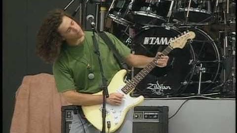 Tears For Fears - Everybody Wants to Rule the World (Live at Knebworth)