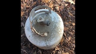 Building a forge from a propane tank part 1: preparing the tank