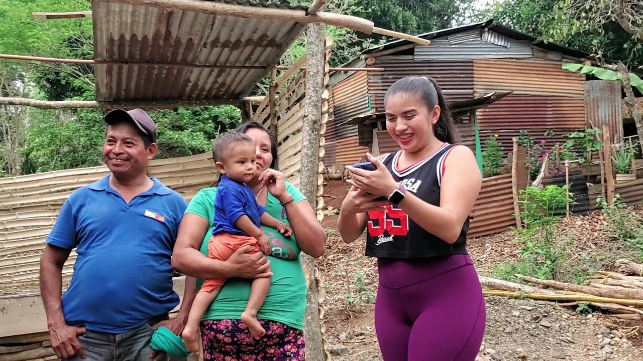 Logramos conseguir la lámina para la casita de la familia de niña Carmen gracias a Dios 🙏🏻❤️