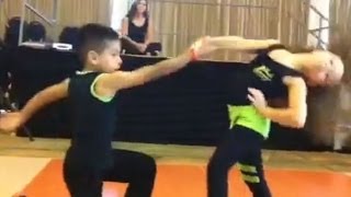 Dunya News - Kids perform amazing salsa dance