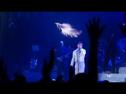 Maxwell - Pretty Wings