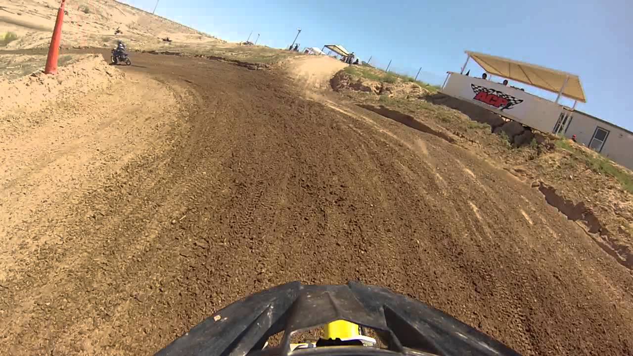 ACP vet track race HUGE CRASH!!! YouTube