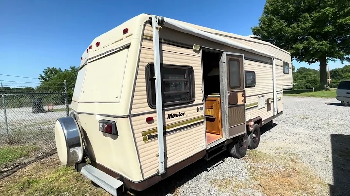 1987 HRC Monitor 32ft Fifth wheel travel trailer