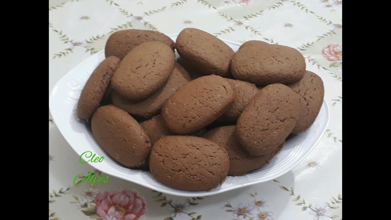 COMO FAZER BOLACHA DE CHOCOLATE BEM FOFINHA