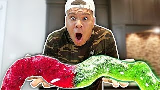 DIY GIANT SOUR GUMMY WORM!! (WORLD'S SOUREST CANDY) EXTREME 100LB CHALLENGE