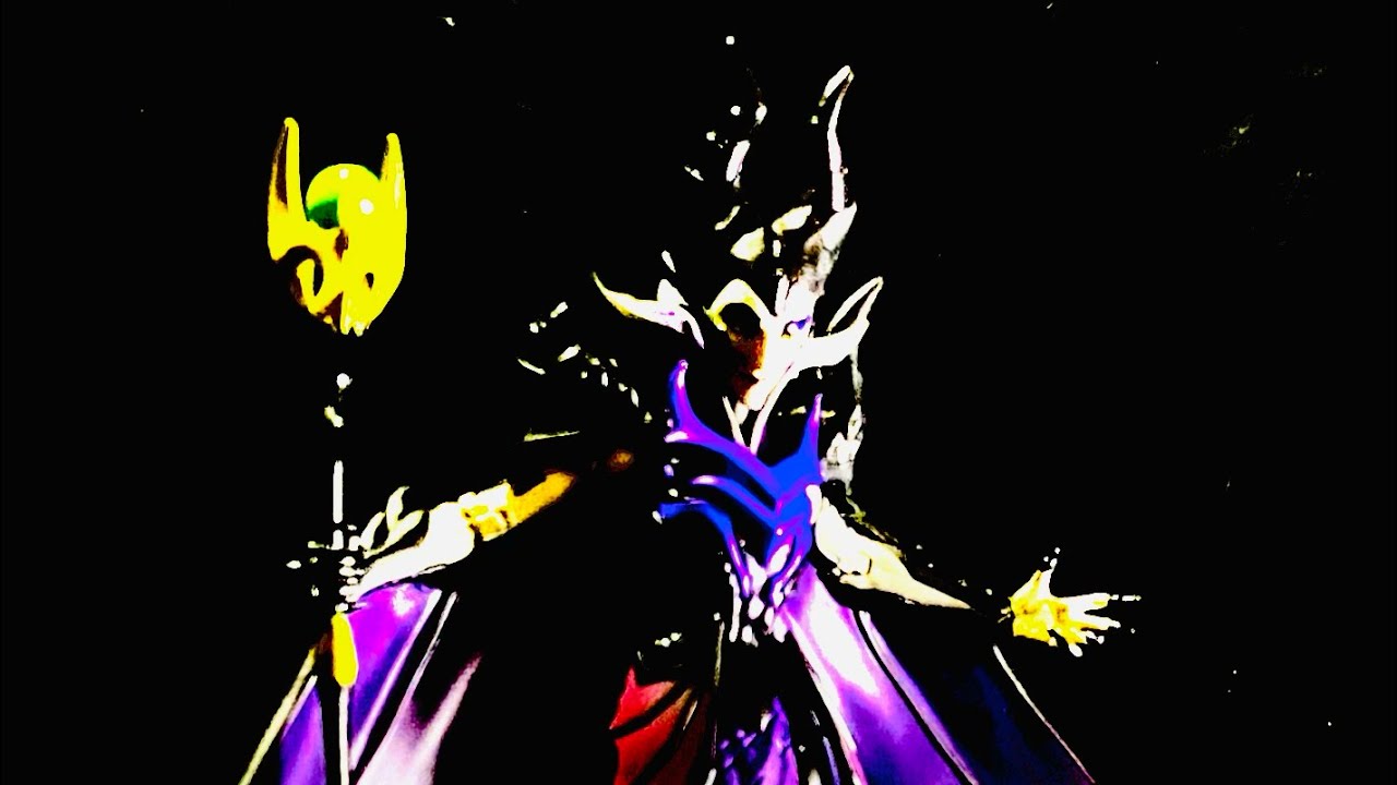 McFarlane Toys Disney Mirrorverse Maleficent (Sleeping Beauty) Review