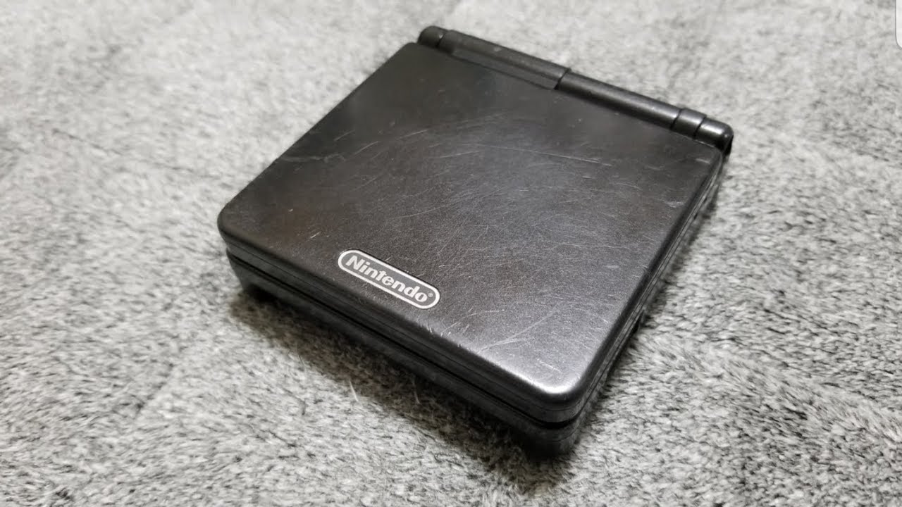 ジャンクで買ったボロボロのゲームボーイアドバンスSPを1000円ちょっと