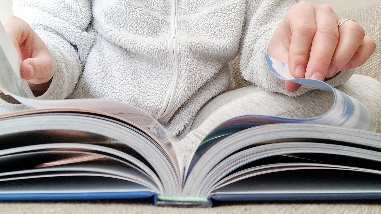 ASMR | Page turning with double squeezing