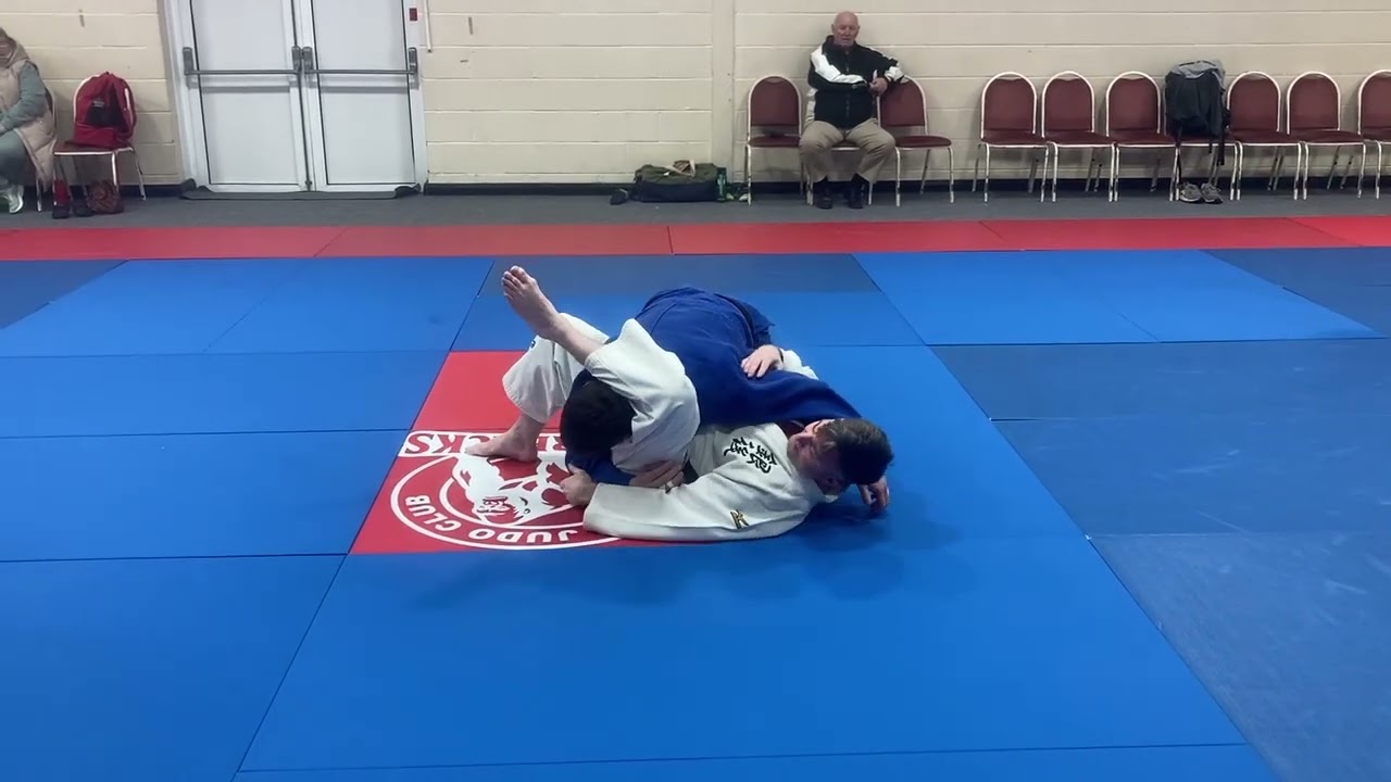 Sankaku Jime skills at Silverback’s, Tondu