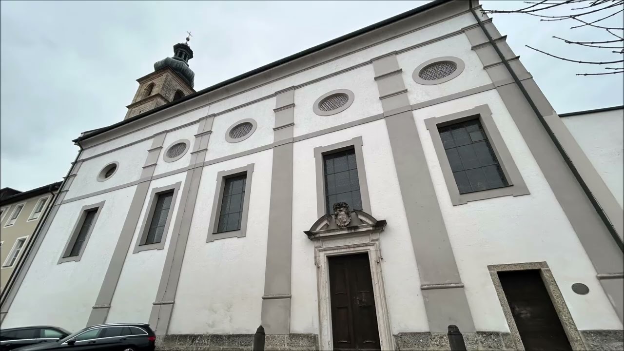 Tittmoning (TS) - Ehem. Klosterkirche Filialkirche Allerheiligen: Vollgeläut zum Sonntageinläuten