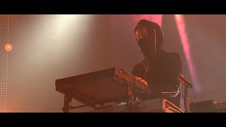 Alan Walker - Faded (Live Performance at KKBOX Mus...