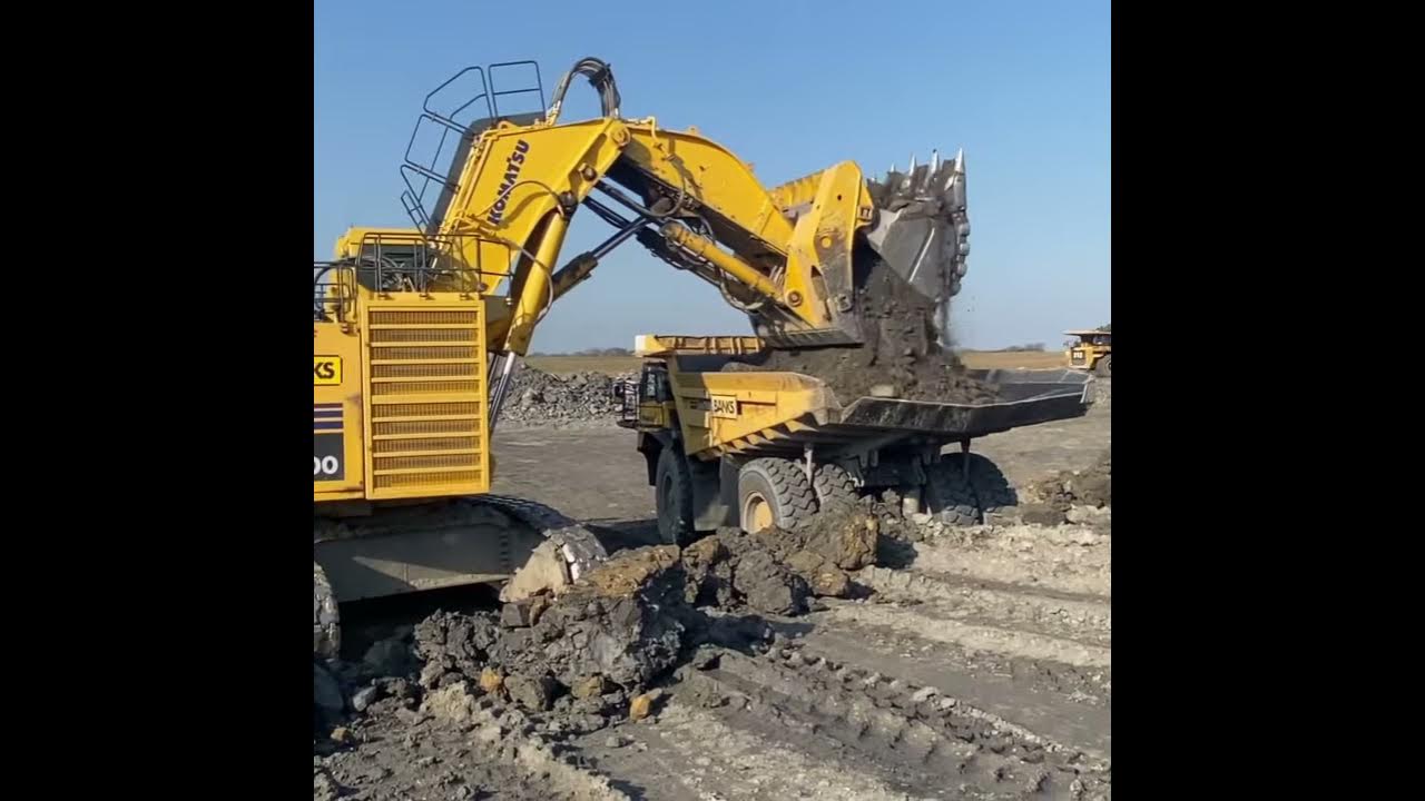 Komatsu Pc3000 Mining Excavator Up Close Shorts Youtube