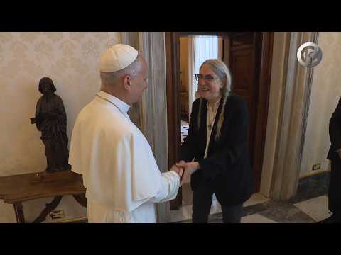Video PAPA LEONE XIV riceve in Udienza PATTI SMITH