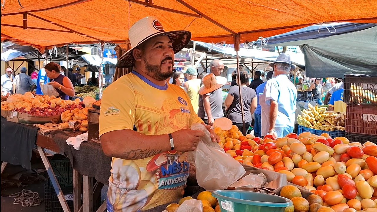 A FEIRA TAVA ANIMADA, TUDO BARATINHO. EM NOVA CRUZ RN