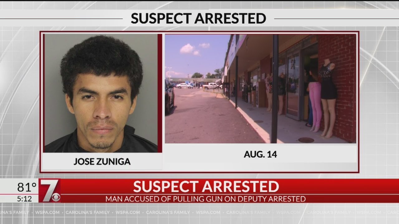Man who pointed gun at deputies at Greenville Co. store arrested - YouTube