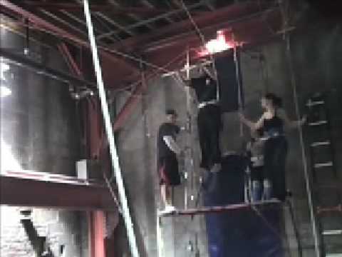 winter flying trapeze workshop at Streb in Brookly...