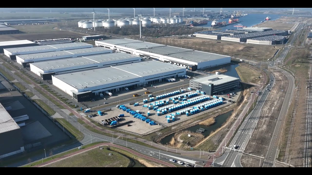 Unboxing the Fashion Supply Chain: Automation and Omni-Channel Fulfillment