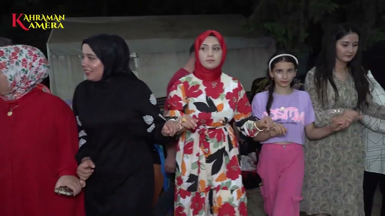 SONUNDA DAMADIN BABASI DAVULLARIN ÜSTÜNE ÇIKTI. KİLİS GÖZKAYA KÖYÜ ZEYNEL ABİDİN ALP'İN DÜĞÜNÜ.