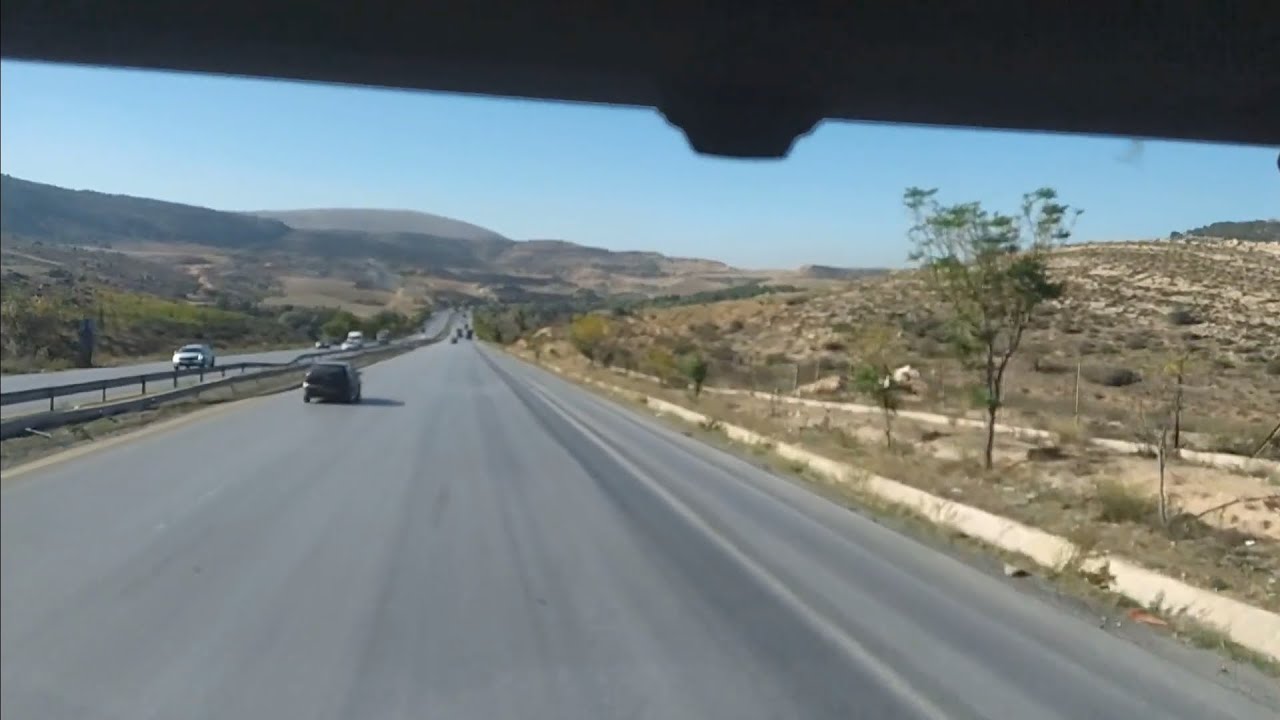 تقع بلدية عين سمارة في الجنوب الغربي لولاية قسنطينة