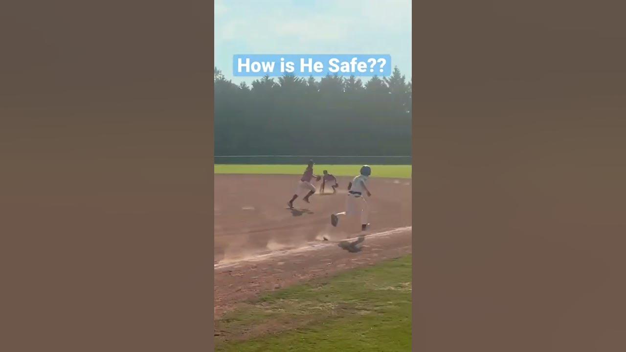 Does a Tie Really Go to the Runner? #baseball #shorts #umpire 