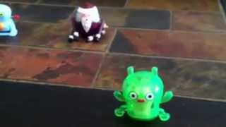 Techno Dancing Green Blob 2