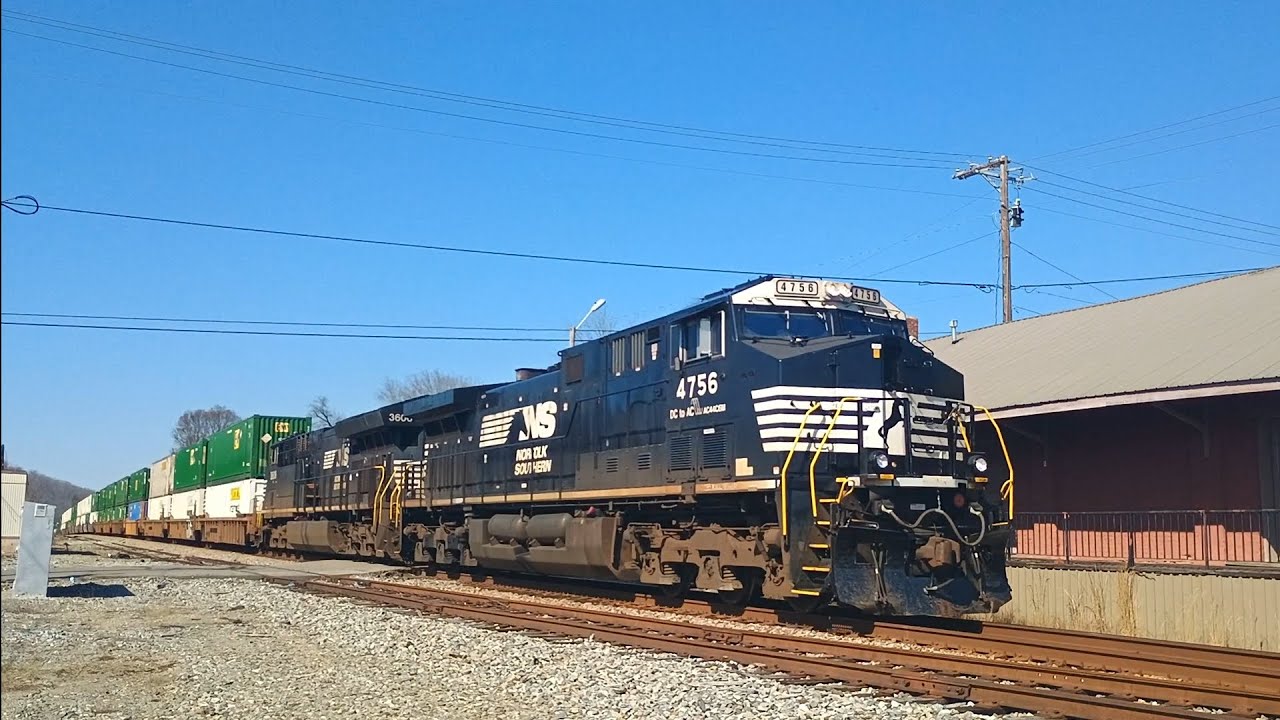 NS 288 Intermodal headed thru Scottsboro AL on 2/28