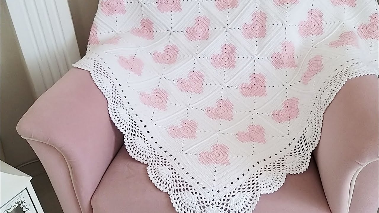 Kalp Motifli Bebek Battaniyesi