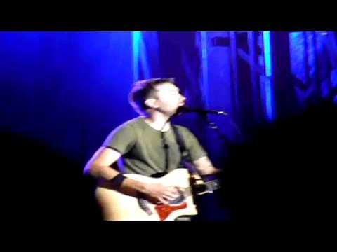 Rise Against - Hero Of War [Live Montreal 2009] (HD)