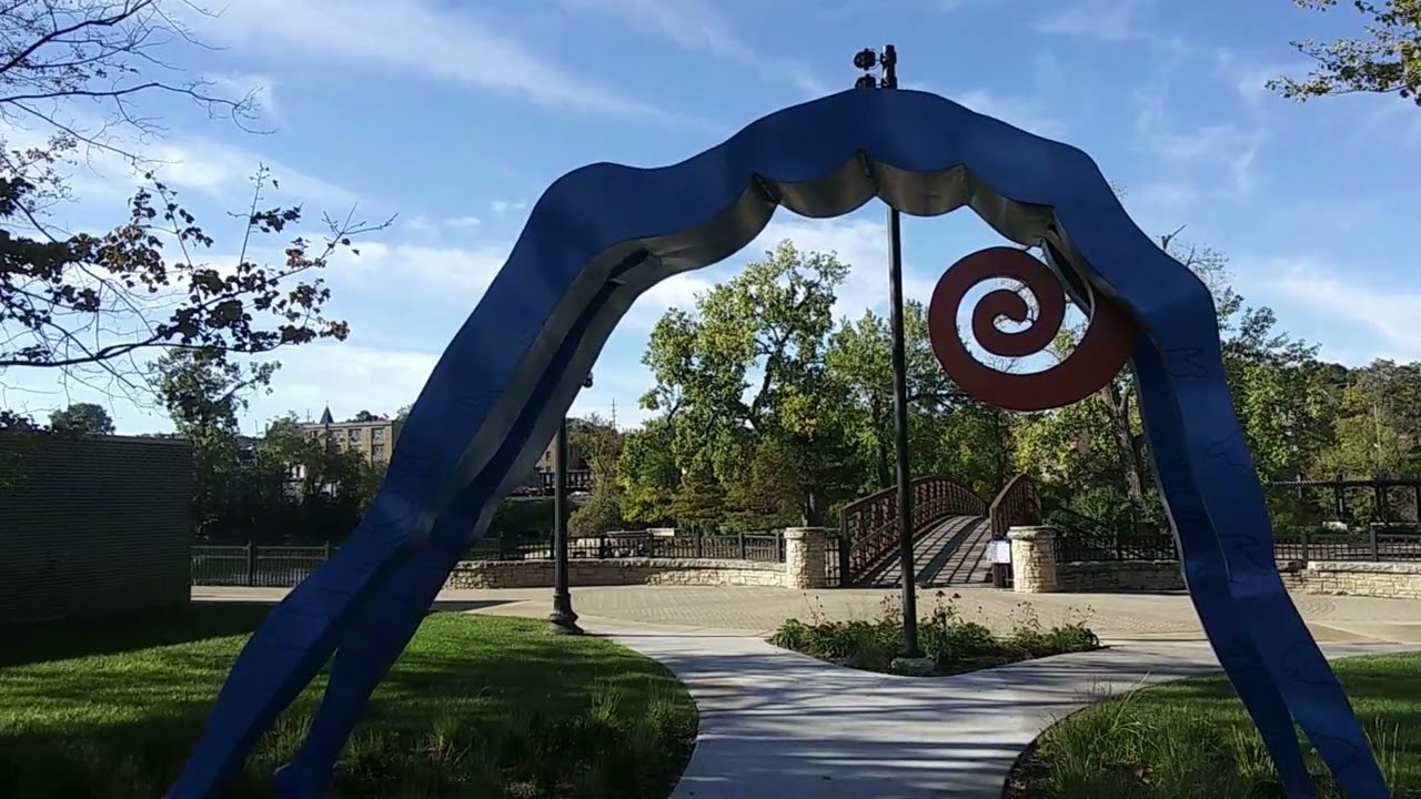 New park/plaza in downtown Elgin, Illinois (Chicago area) + Walton Island | sculpture and murals