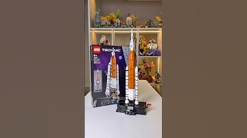 LEGO Technic NASA Artemis Space Launch System Rocket Review!#rlfm #reviews #42221 #lego #technic