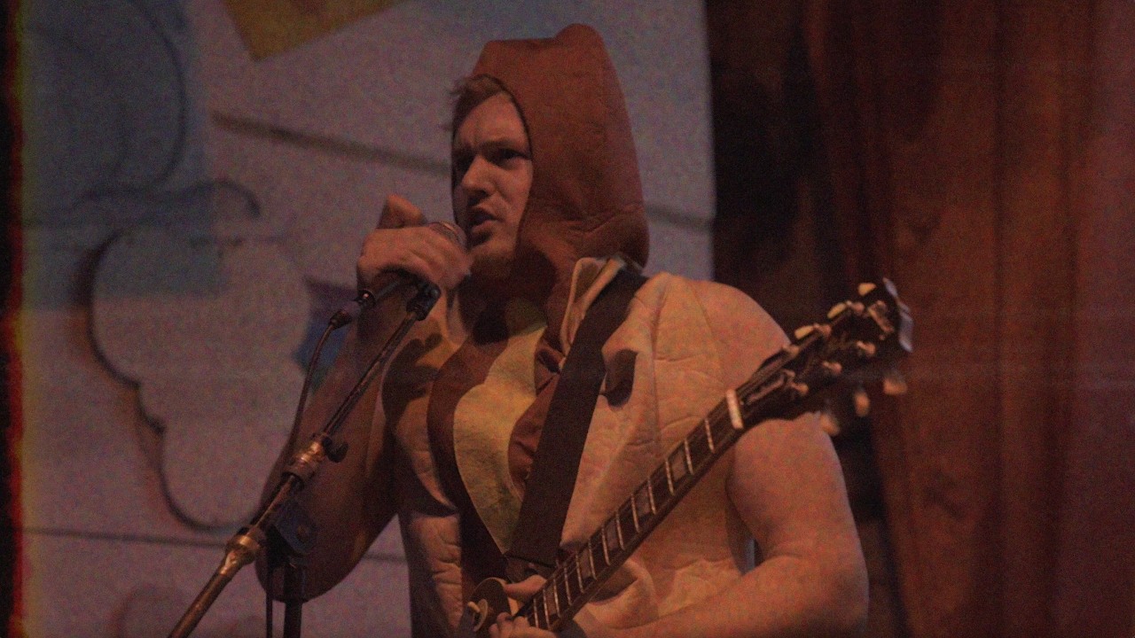 Smugly Ugly - Tear Up The Foam! (Unofficial Music Video) - YouTube