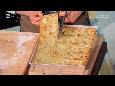 Video: Focaccia Con Cipolle E Pomodori