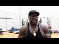 LOOK LIKE A BODYBUILDER WITH MACHINES