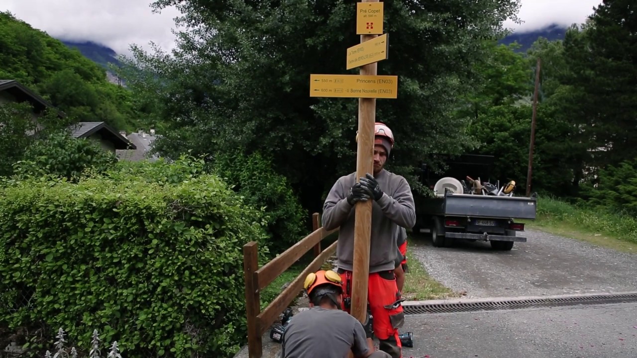 Balisage des sentiers pédestres de la 3CMA YouTube Balisage des sentiers pédestres de la 3CMA YouTube