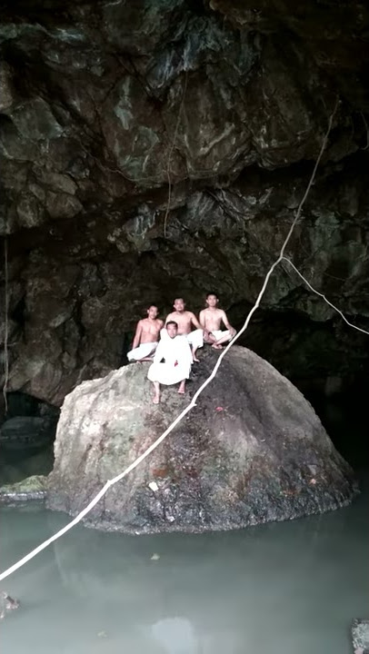 Batu Qur'an di goa sanghiang sirah ujung kulon