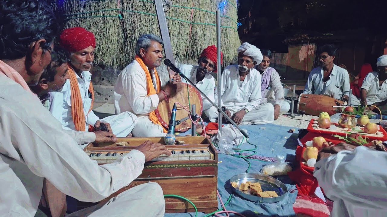 आप गुरुजी वेदिया सब दुनिया रोगी!! बहुत सुन्दर अवाज मे गुरू महीमा गायक दूदाराम