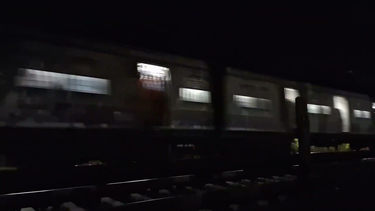 Night Time Train Spotting 1.0