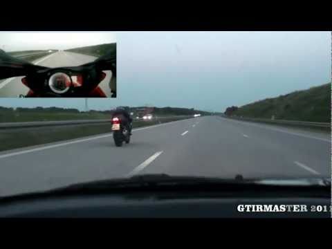 Nissan Skyline GTR 700HP vs. Suzuki GSX-R 750 - Topspeedbattle -