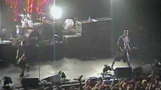 19 - blink-182 - Carousel live at Loserkids Tour '99, San Diego, CA