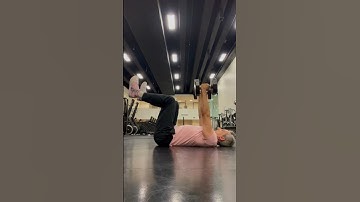 Dead-Bug Chest Press